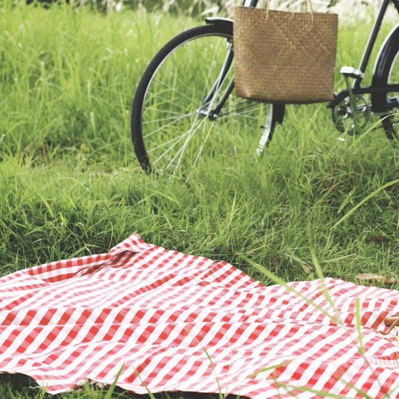 6pcs Disposable Outdoor Picnic Blankets 70.939; 39; x70.939; 39; Thicken Foldable Waterproof Picnic Mats Gingham Oil Proof Camping Blankets with 4 Ground Spikes for Beach Travel Hiking Conrts Grass